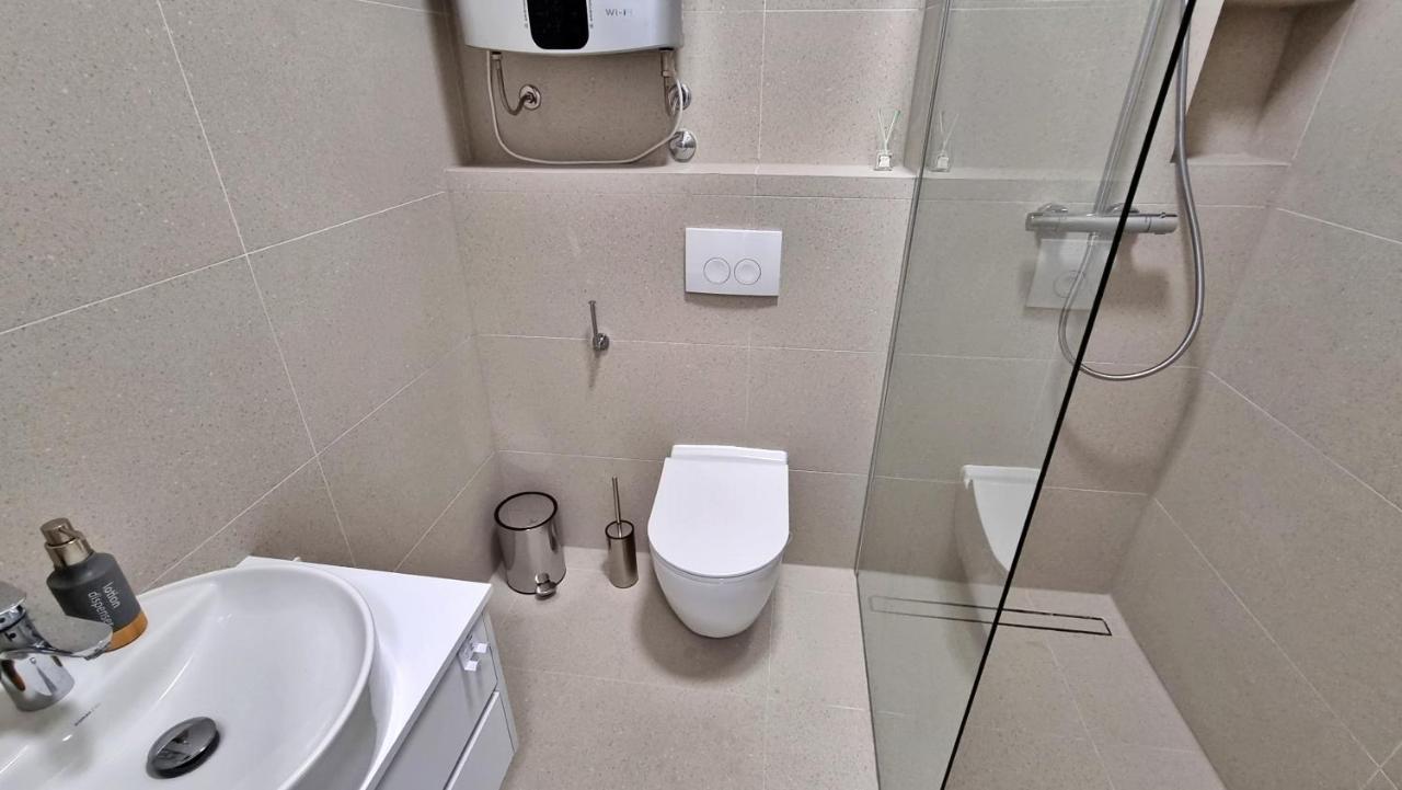 Apartment La Vie โอมิช ภายนอก รูปภาพ